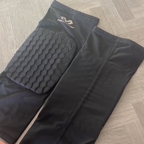 Mcdavid knee pads - Picture 3 of 3